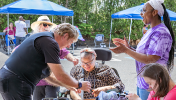 Magician performs to small crowd